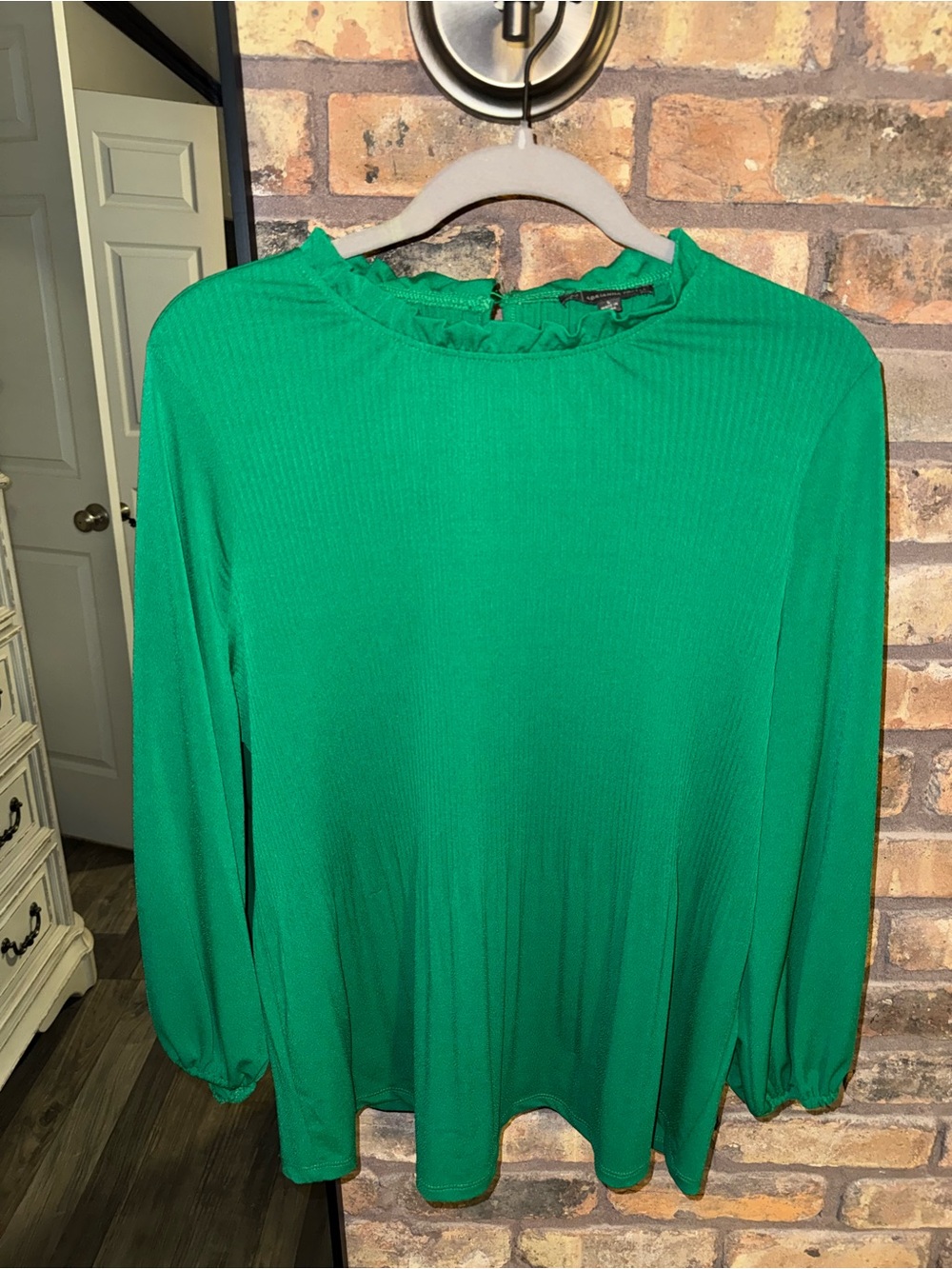 Adrianna Papell Emerald Green Long-Sleeve Ruffle Neck Top
